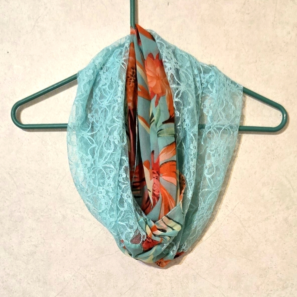LACY SUMMER SCARF